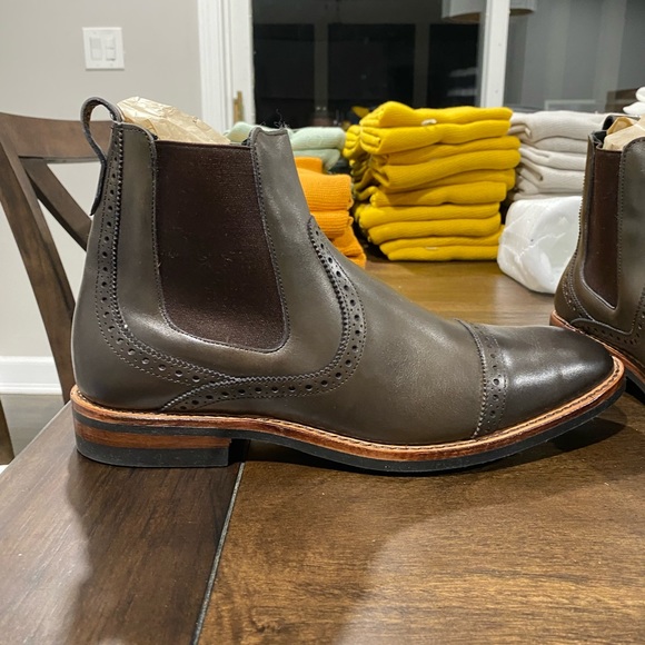 Allen Edmond Lombard Chelsea Dress Boot 